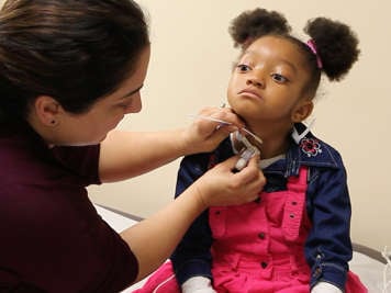 Cleaning a child’s tracheostomy stoma